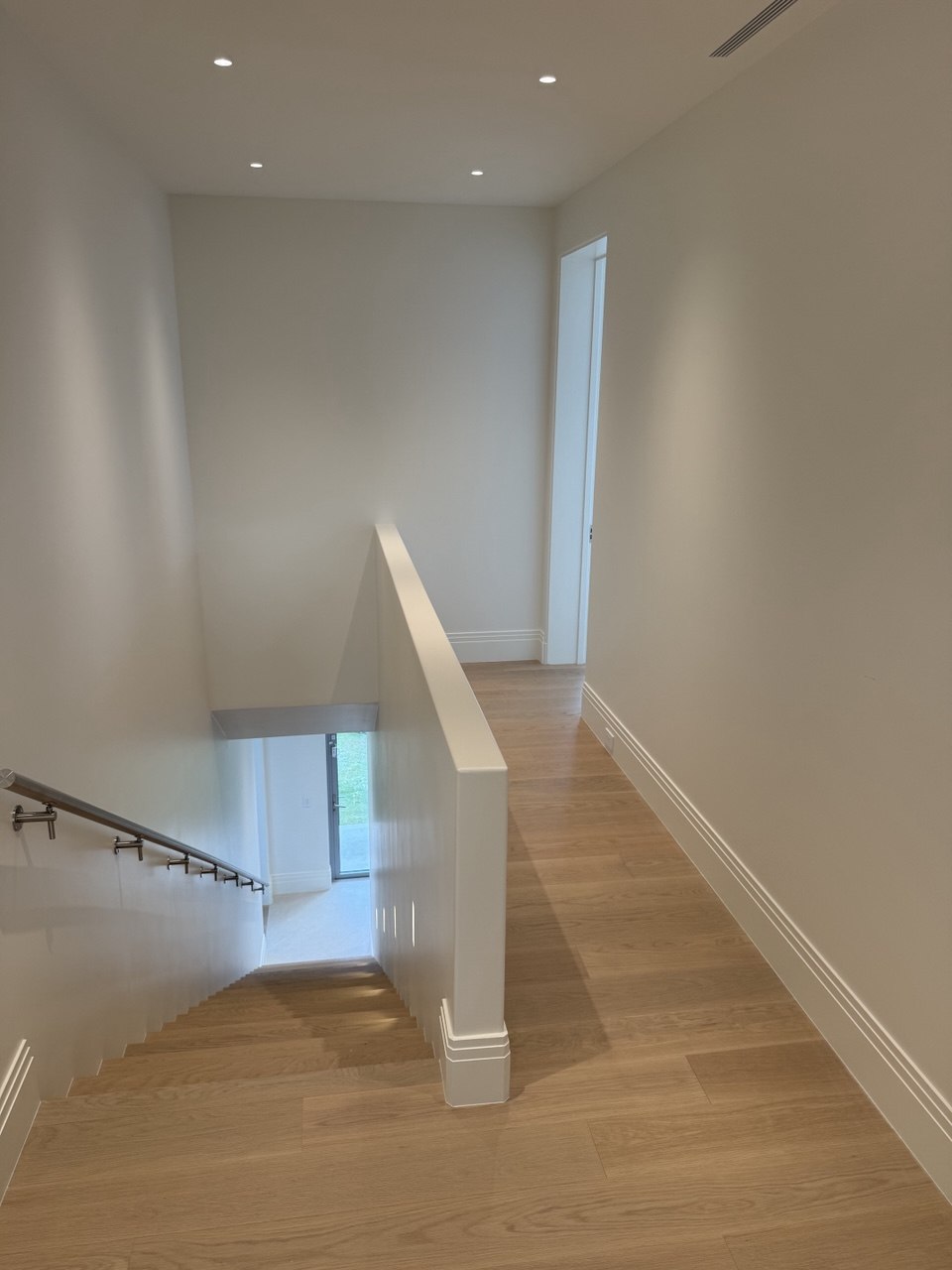 Waterfront Residence — 8